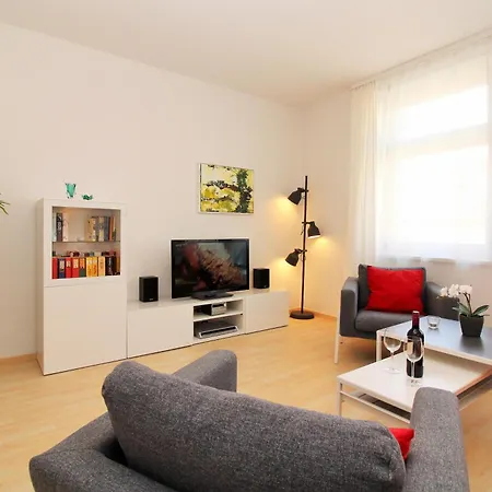 Apartment Haus Triton 5 *